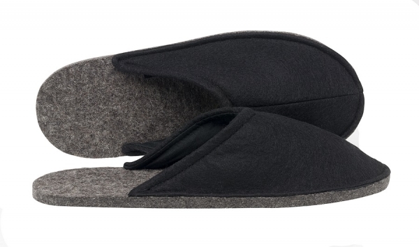 Felt slippers - black
