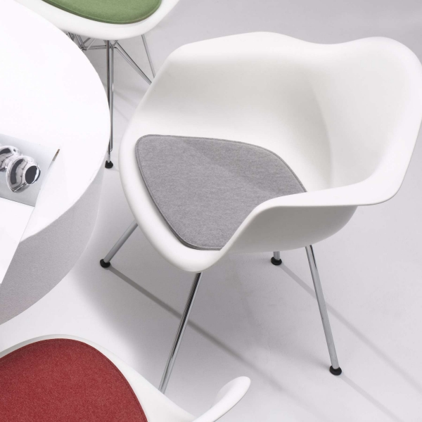 Violan® Cushion for Eames Arm Chair - chocolate